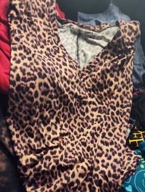Leopard SS top